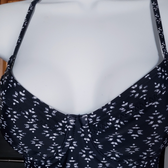 NWT Athleta 32 B/C Navy Tankini Top - Picture 7 of 8